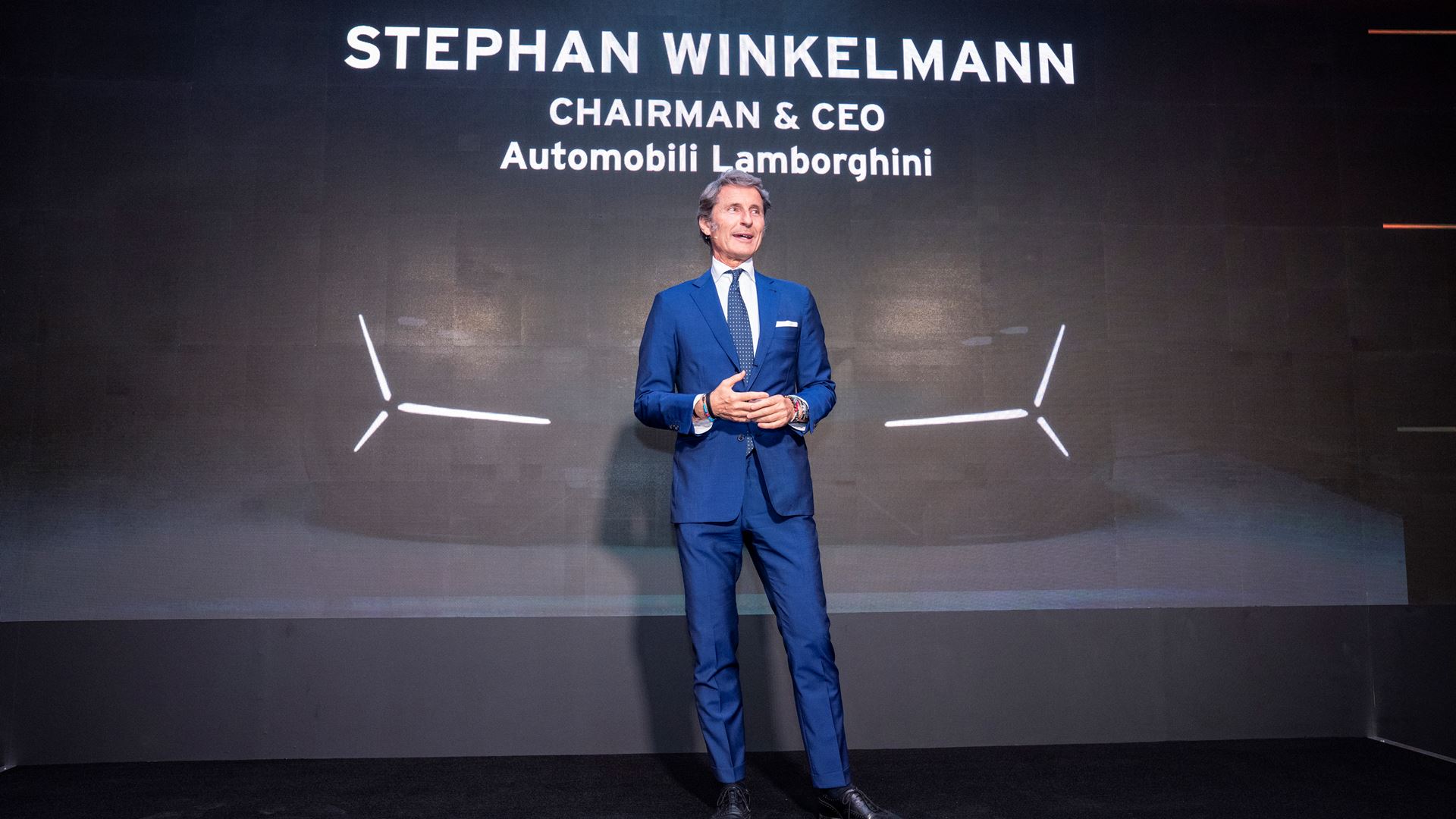 La più grande concessionaria Automobili Lamborghini e la Lamborghini Lounge, inaugurate a Dubai