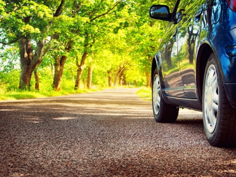 A marzo l'attesa degli incentivi fa crollare le immatricolazioni (-29,7%)