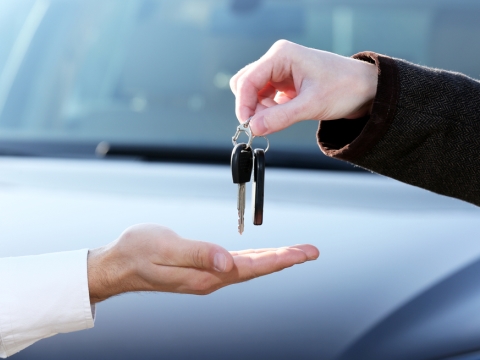 Dopo 15 mesi in positivo torna a flettere l'auto usato: marzo a -3,7%