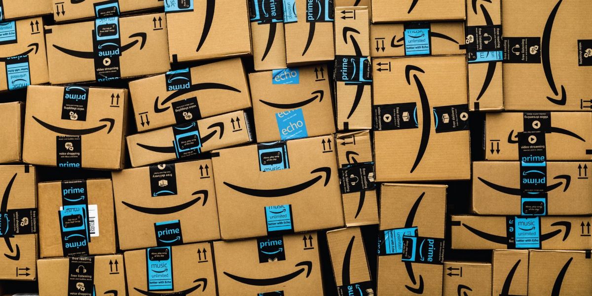 Amazon, 25 anni dopo: Come il colosso dell’e-commerce ha trasformato la Francia