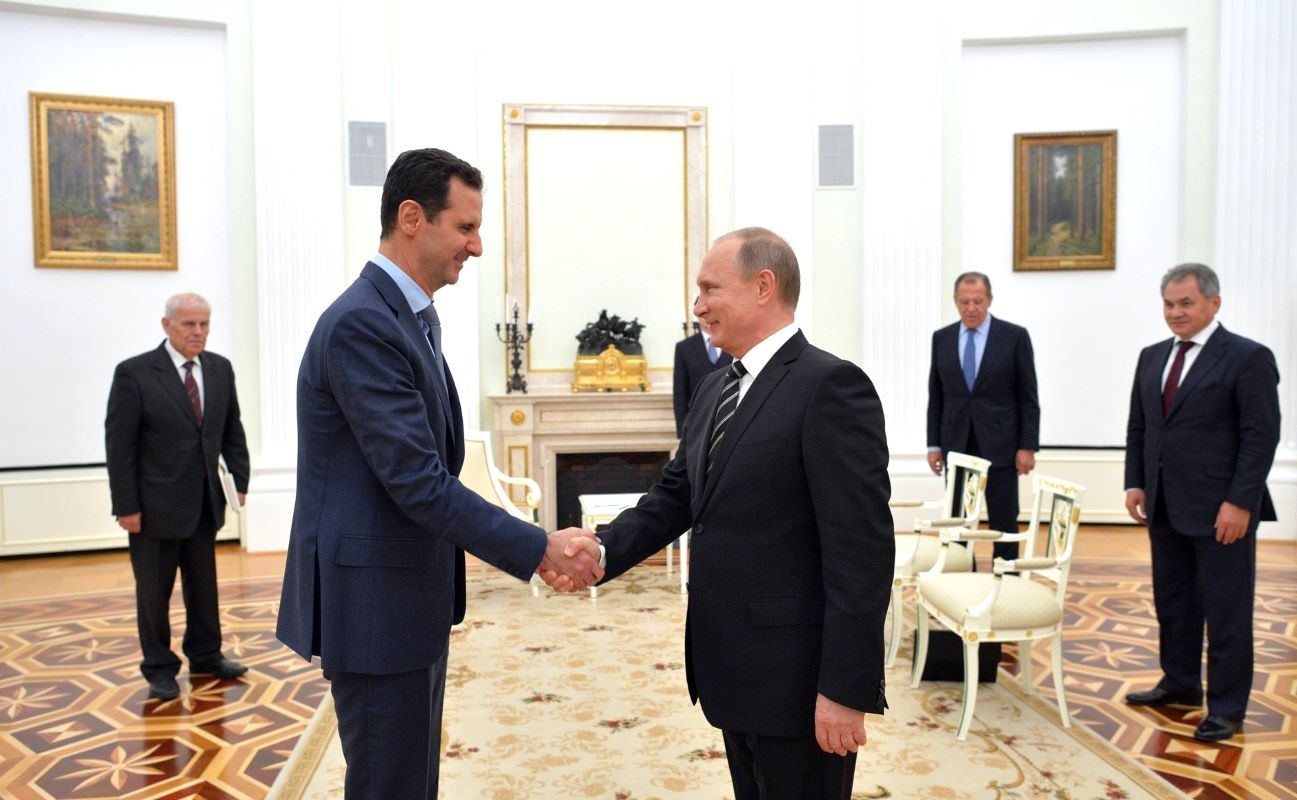 Damasco è caduta, Assad in fuga. Russia e Iran, stordite, lo mollano