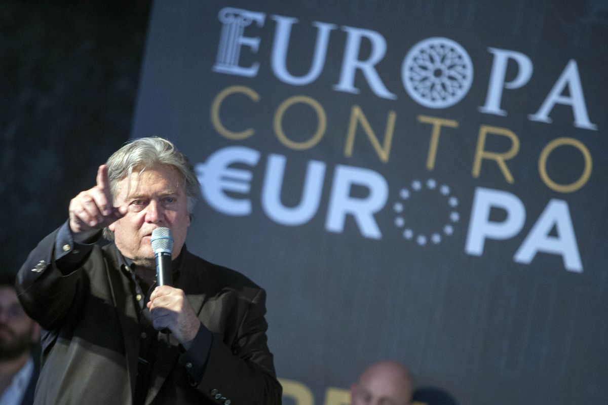 Bannon: “Il movimento Maga conquisterà l’Europa, Paese dopo Paese”