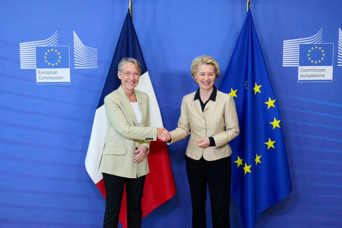 La disoccupazione in Francia sale al 7,4% e fa suonare l'allarme
