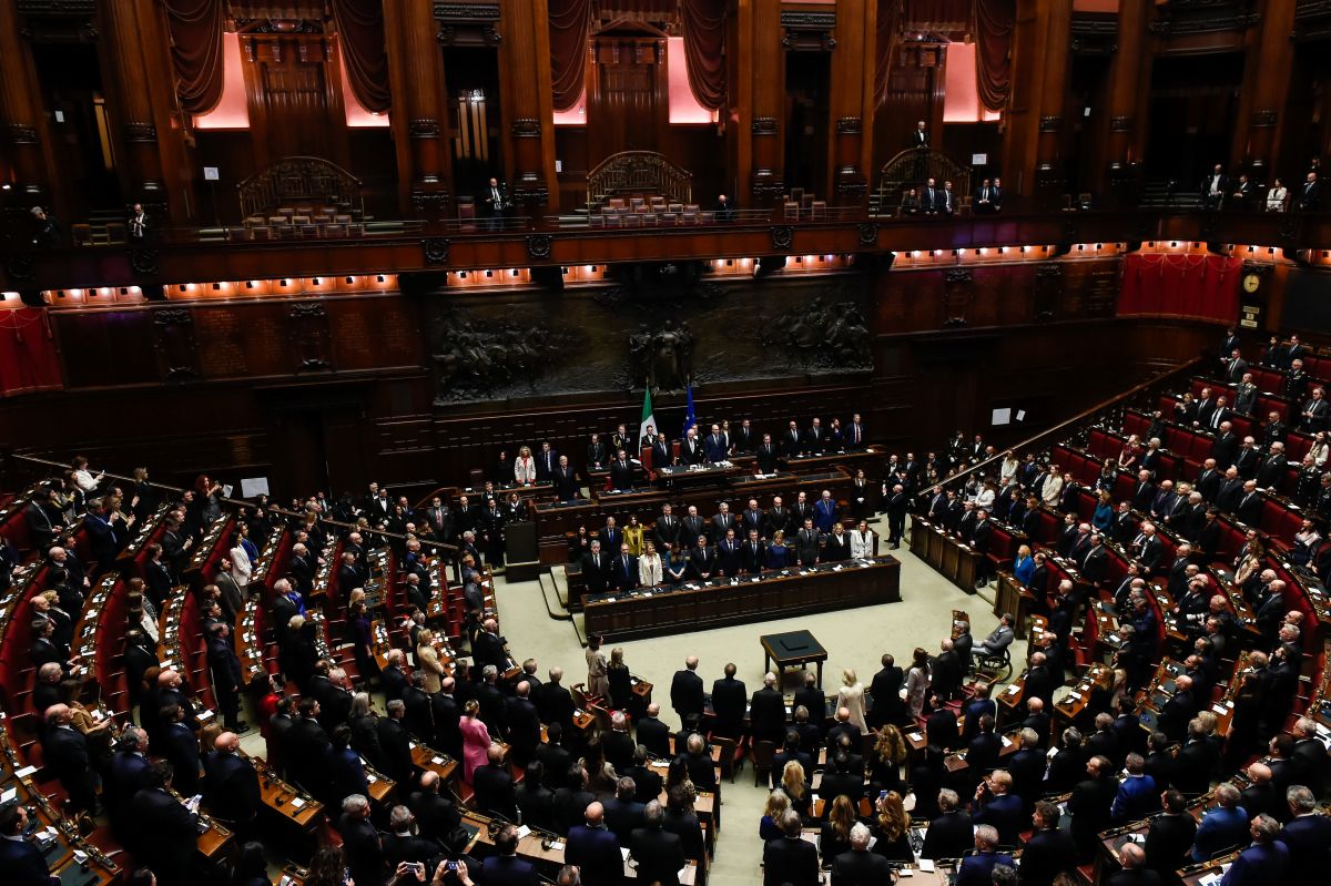 Bollette, bonus e bolidi: il decreto che accende il risparmio