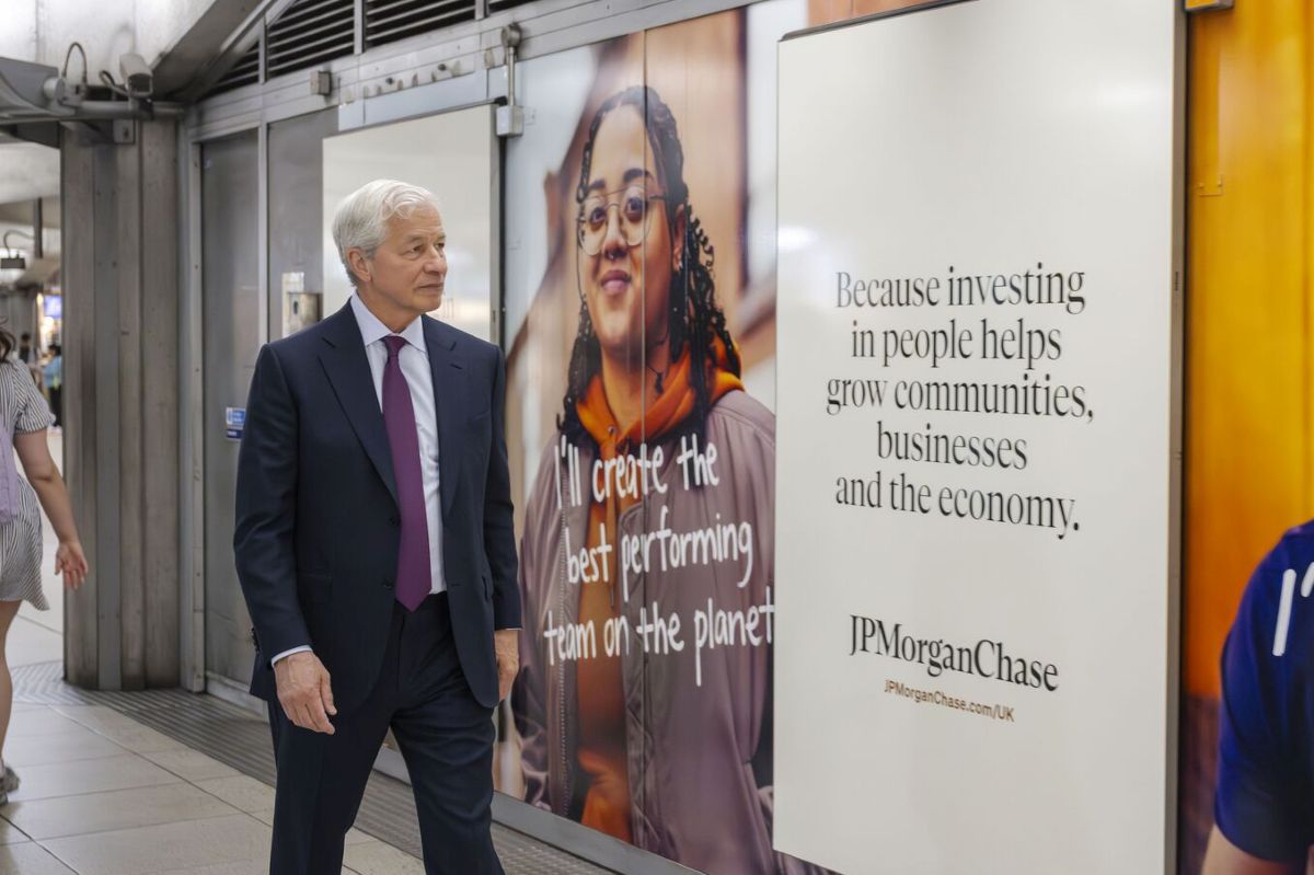 JP Morgan sorpassa Uicredit e domina investment banking italiano 2025