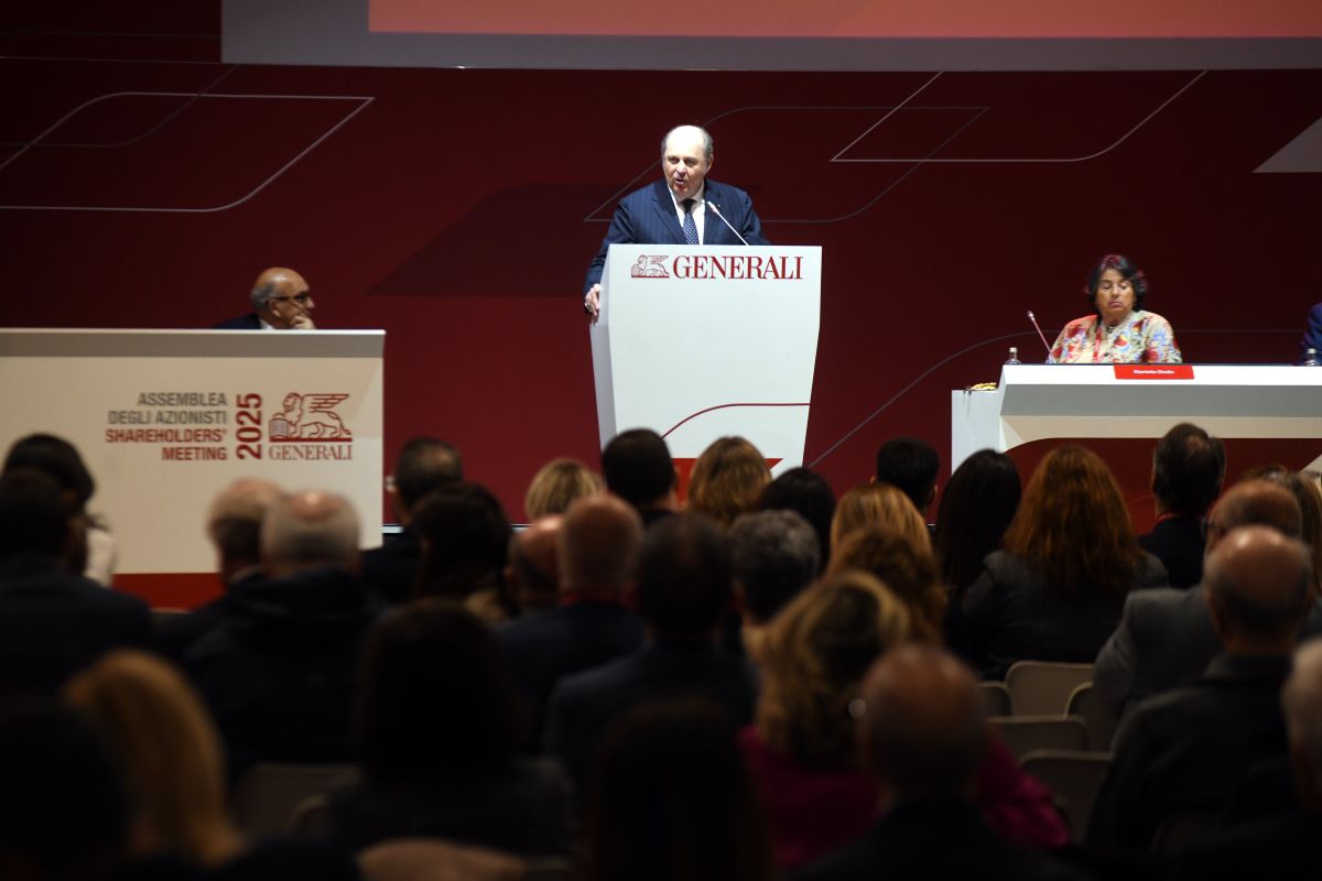 Generali: Donnet riconfermato CEO, Mediobanca vince nettamente sull’asse Caltagirone-Delfin