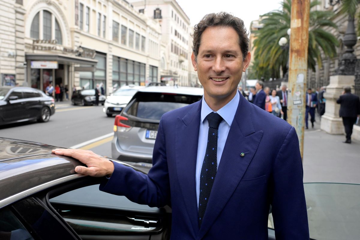 Exor: Ferrari brilla, Stellantis arranca e il futuro punta su tech e venture capital