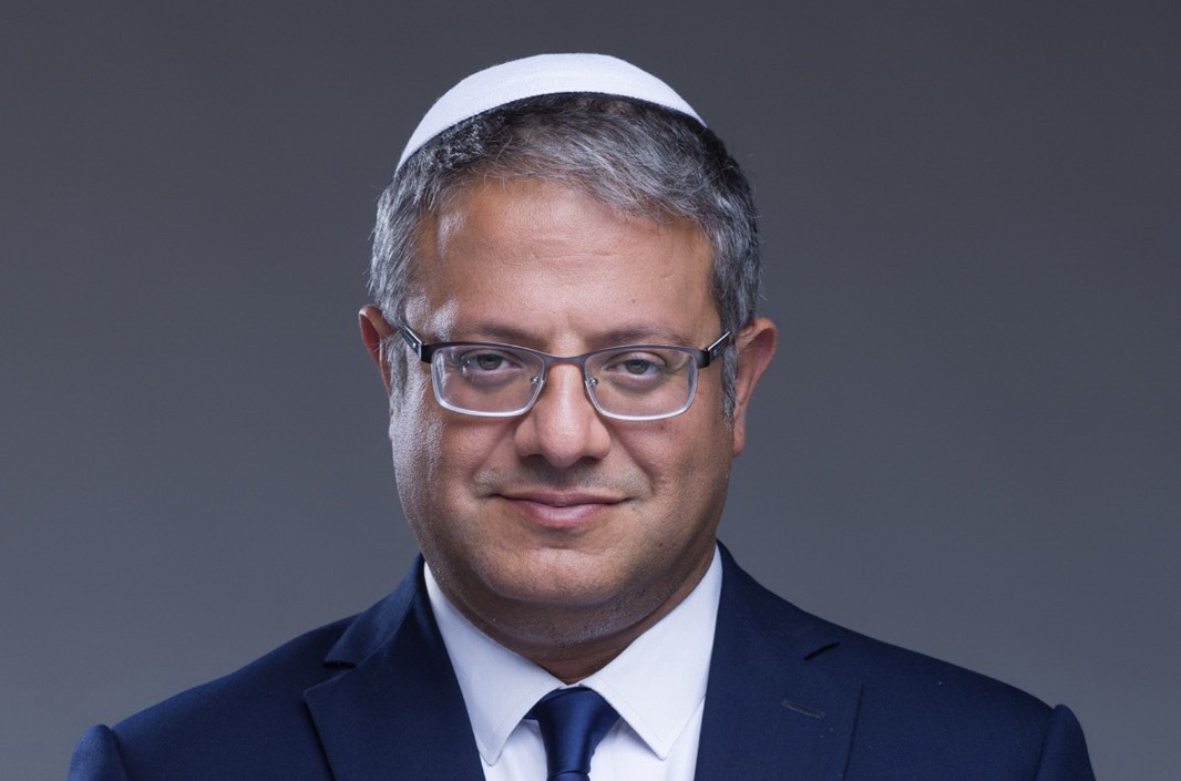 Ben Gvir provoca nel villaggio beduino: chi è il padrone di casa? Io