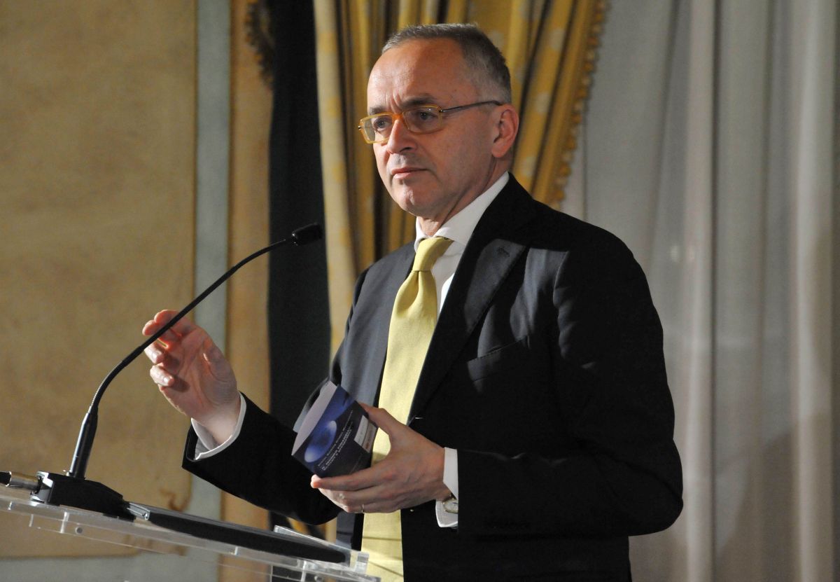 Ex vertici di MPS in contropiede: cause milionarie e un rebus giudiziario senza fine