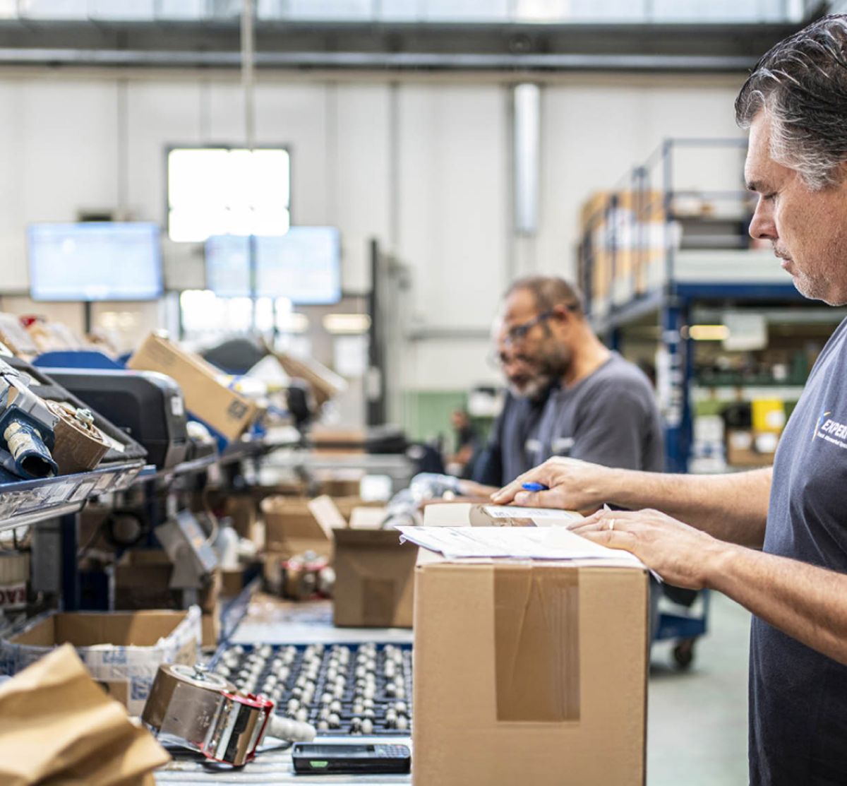 Stati Uniti, segnali d’allarme dall’economia: industria in calo e lavoro in frenata