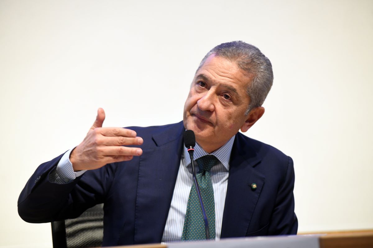 Scossone dazi, l’Italia rallenta: Pil giù dello 0,2%, a rischio 68mila posti