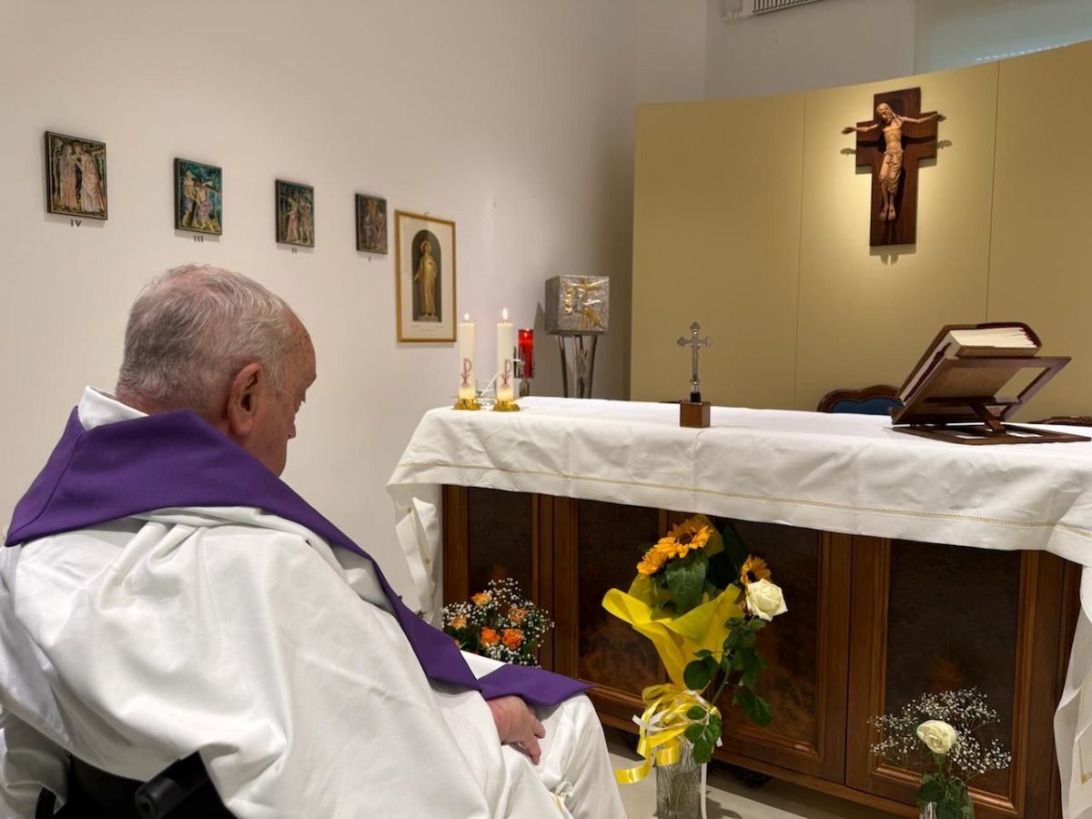 Papa Francesco indomito: “Sono ancora vivo!”: E rinnova il suo pontificato