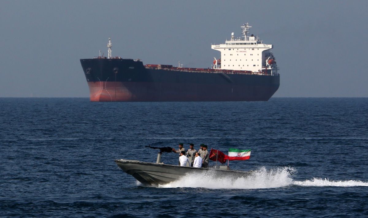 Petrolio verso il raddoppio? L’ombra di Hormuz agita i mercati