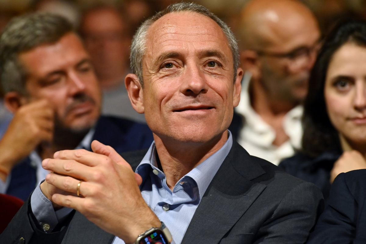 Tim torna italiana: Poste conquista il 25% e guida la svolta pubblica