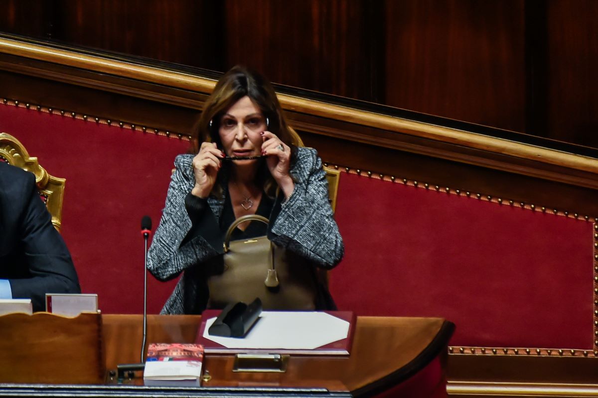 Via alle misure per arginare le recensioni online false