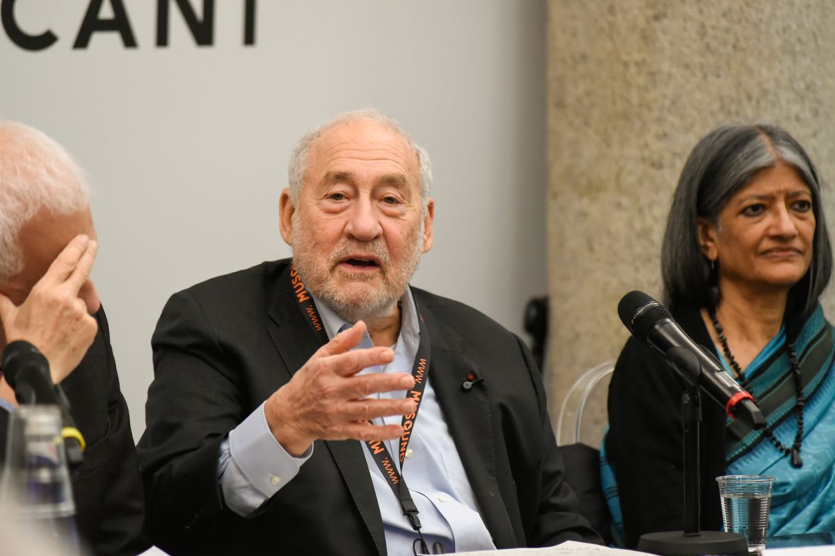 Trump e l’assalto alle università, Stiglitz: “Un’opportunità per l’Europa”. Appello ai giovani