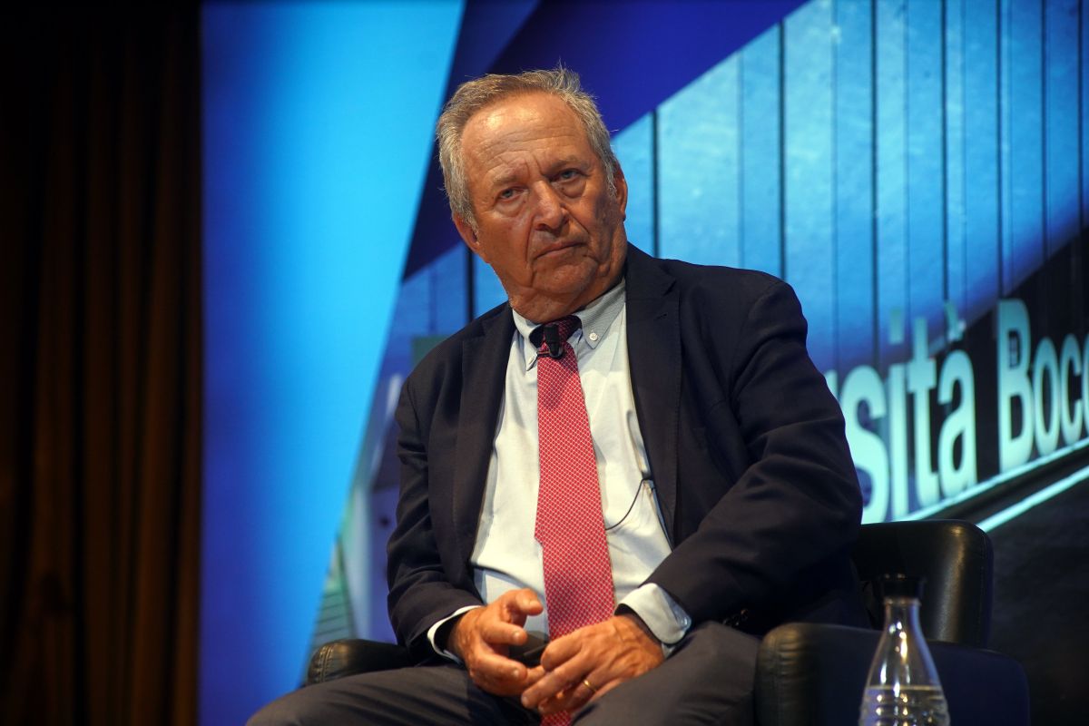 Summers si ritira dalla scena pubblica travolto dal caso Epstein