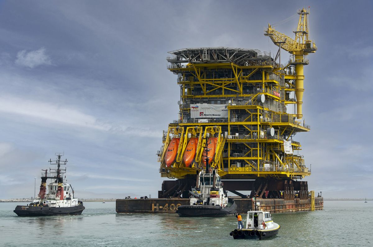 Trump riapre a trivellazioni offshore in California: sfida a Newsom