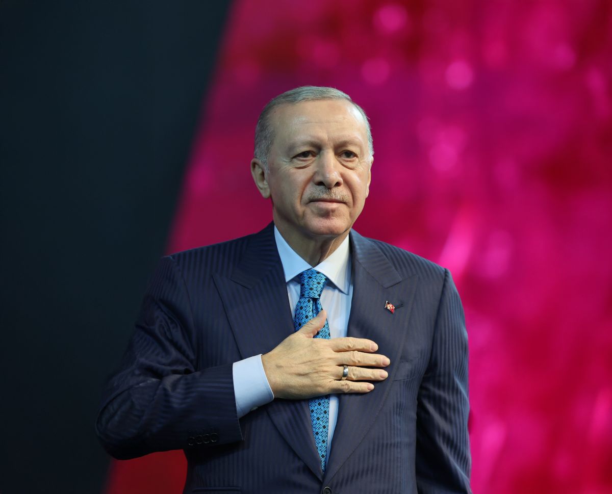Turchia in fiamme: arresti e proteste dopo il fermo di Imamoglu. Su X censurata l’opposizione a Erdogan