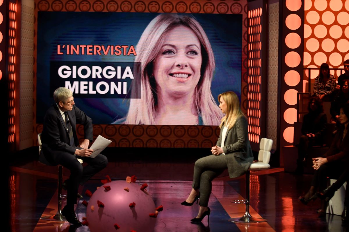 Talk-show politici, l'indagine: fiducia tradita e spettacolo che polarizza