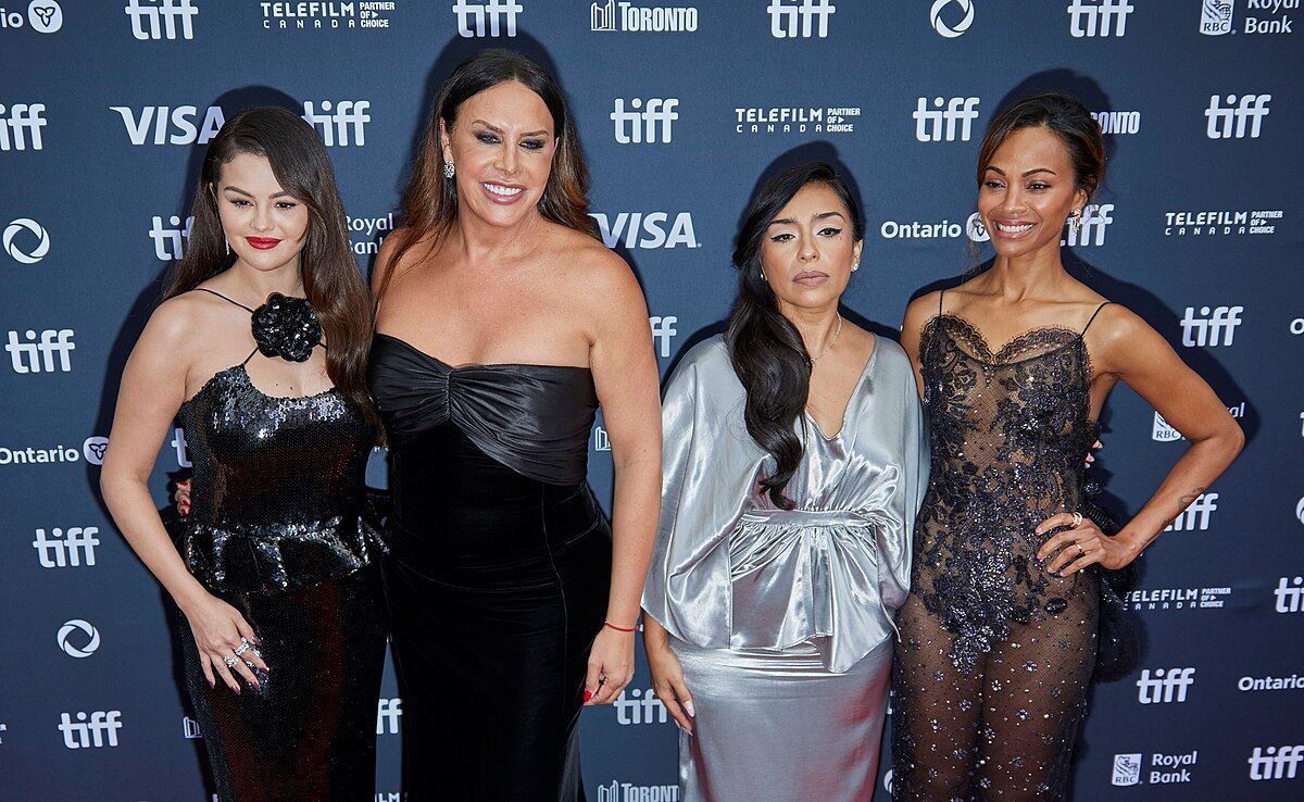 Emilia Perez e The Brutalist dominano i Golden Globes, Italia delusa