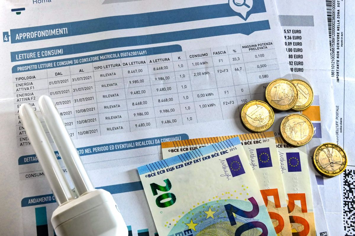 Energia in svolta: 3 miliardi per risparmio bollette. Ecco il piano