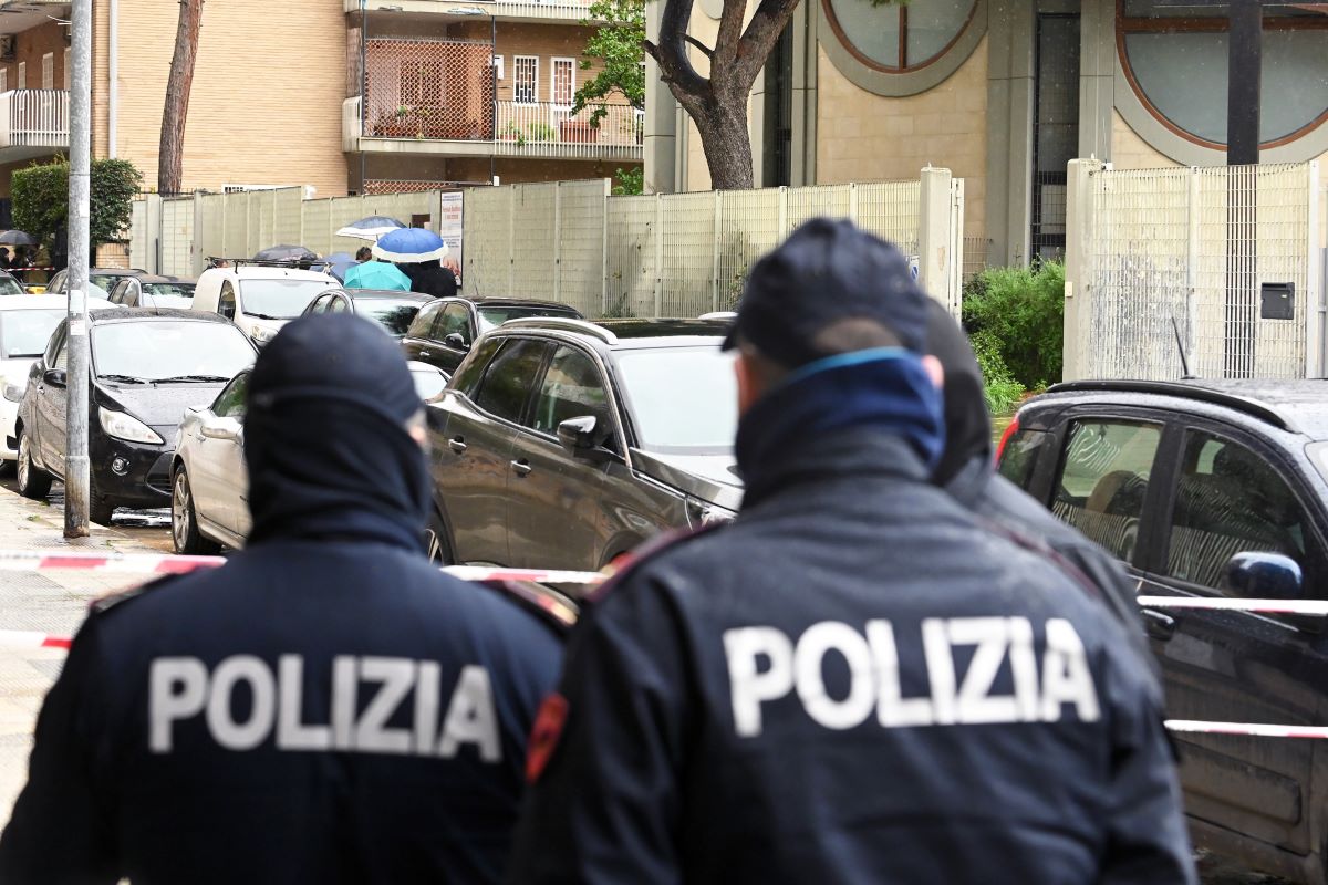 Prof. presunta pedofila, le mamme: “Ci avete dato delle camorriste, ora vogliamo le scuse”