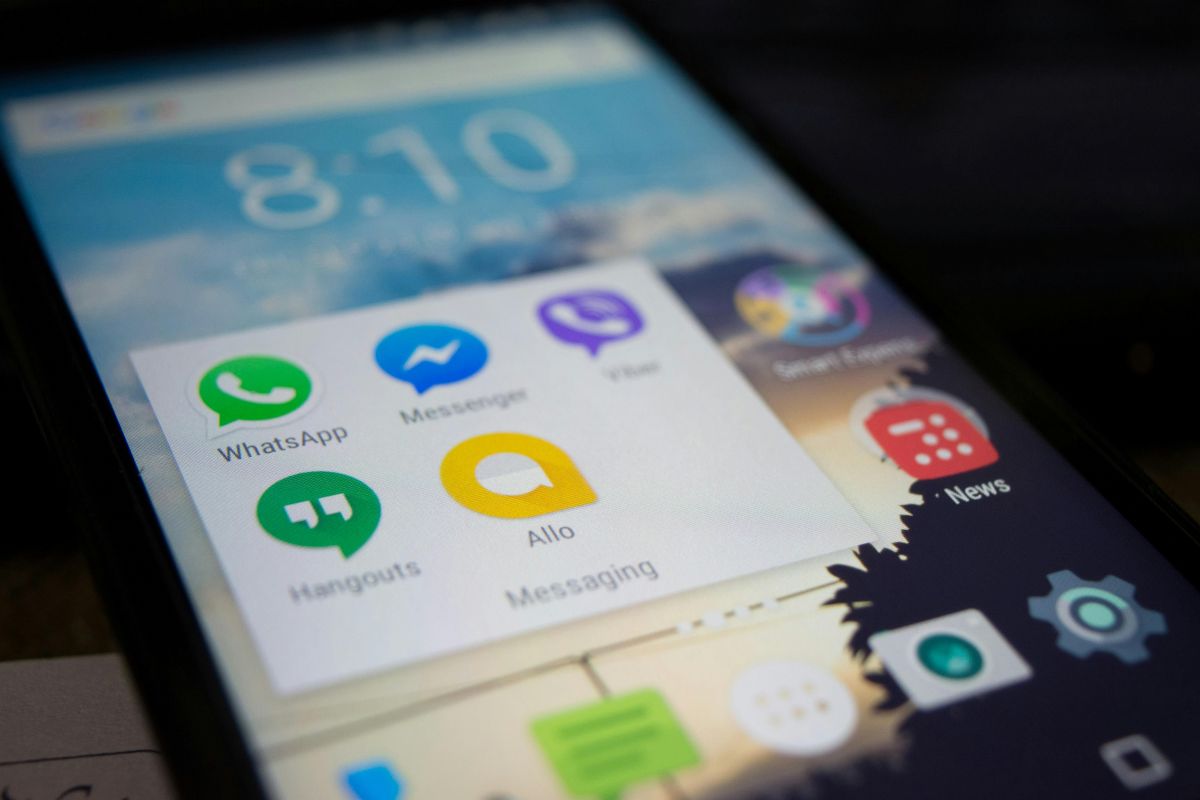 WhatsApp si fa pagare: arrivano spot e canali a pagamento