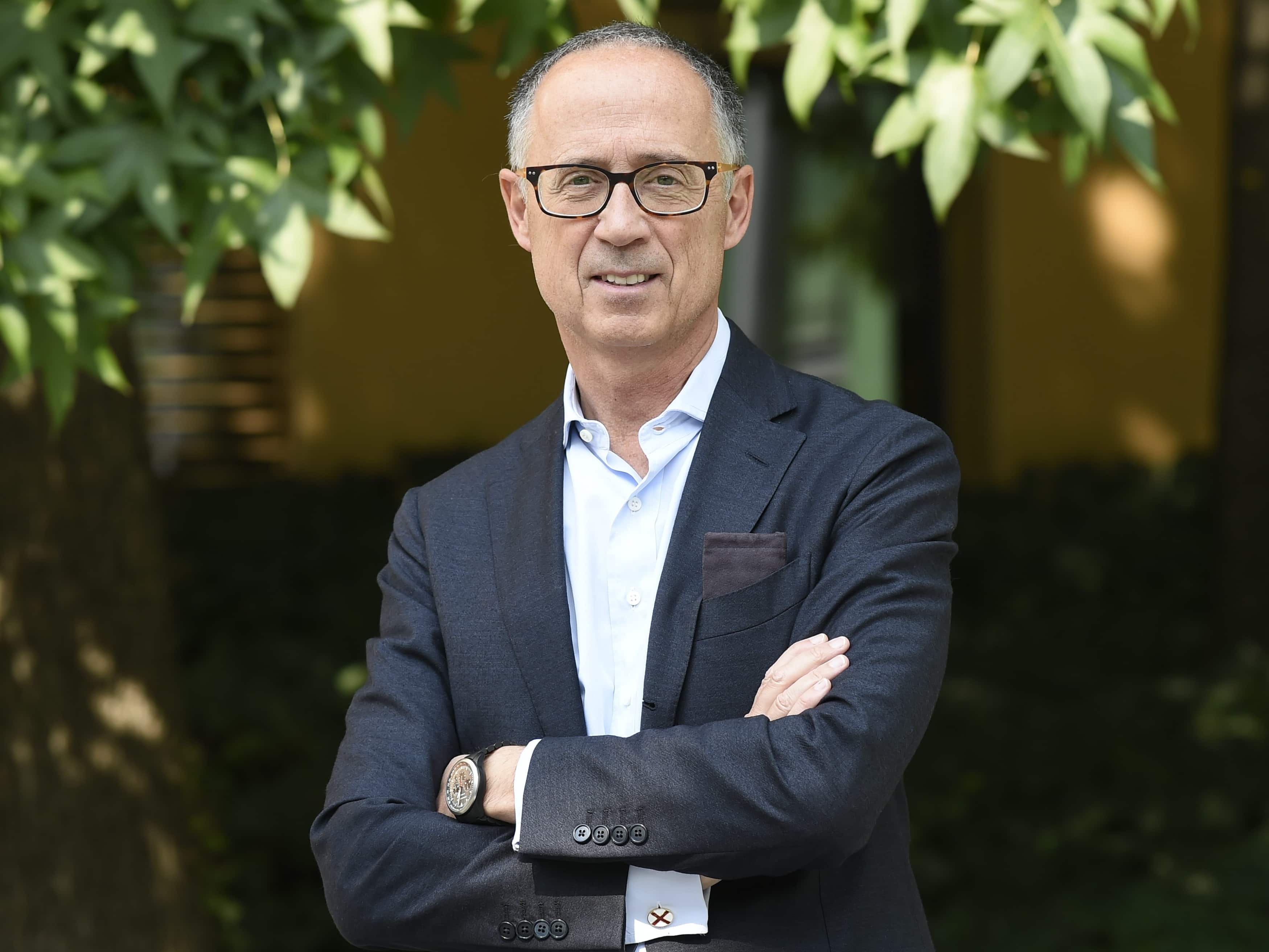 Osservatorio consumi Confimprese-EY: abbigliamento in picchiata -31%. Recuperano ristorazione e travel