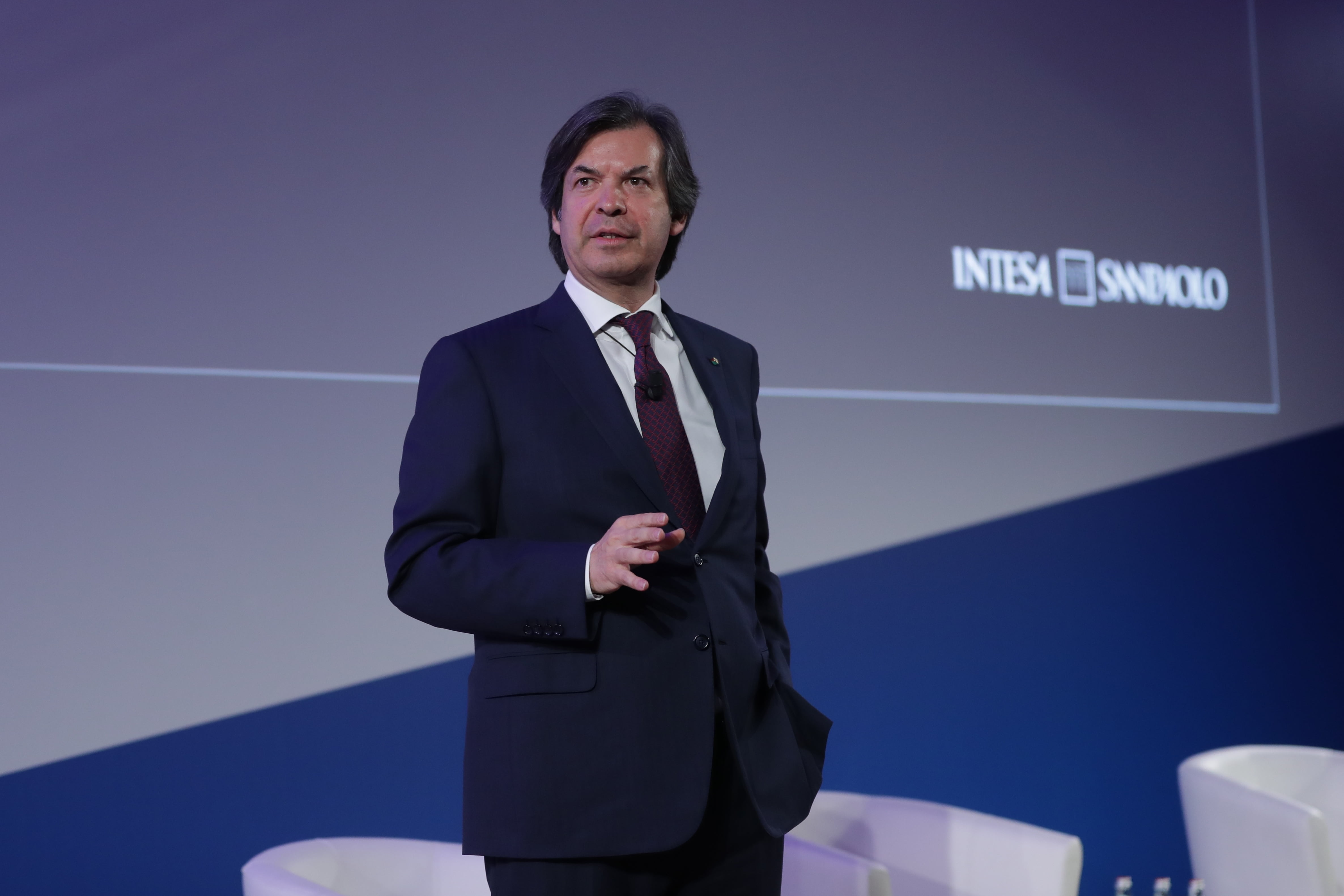 Ucraina: non solo parole, da Intesa Sanpaolo 10 milioni di euro a sostegno della popolazione