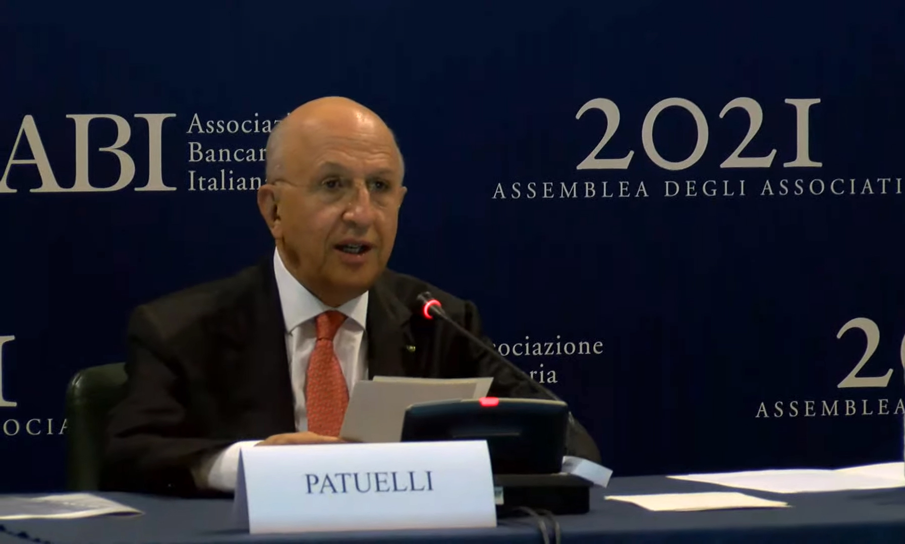 Vento di ripresa, l’Abi: a giugno impieghi bancari in crescita del 4%