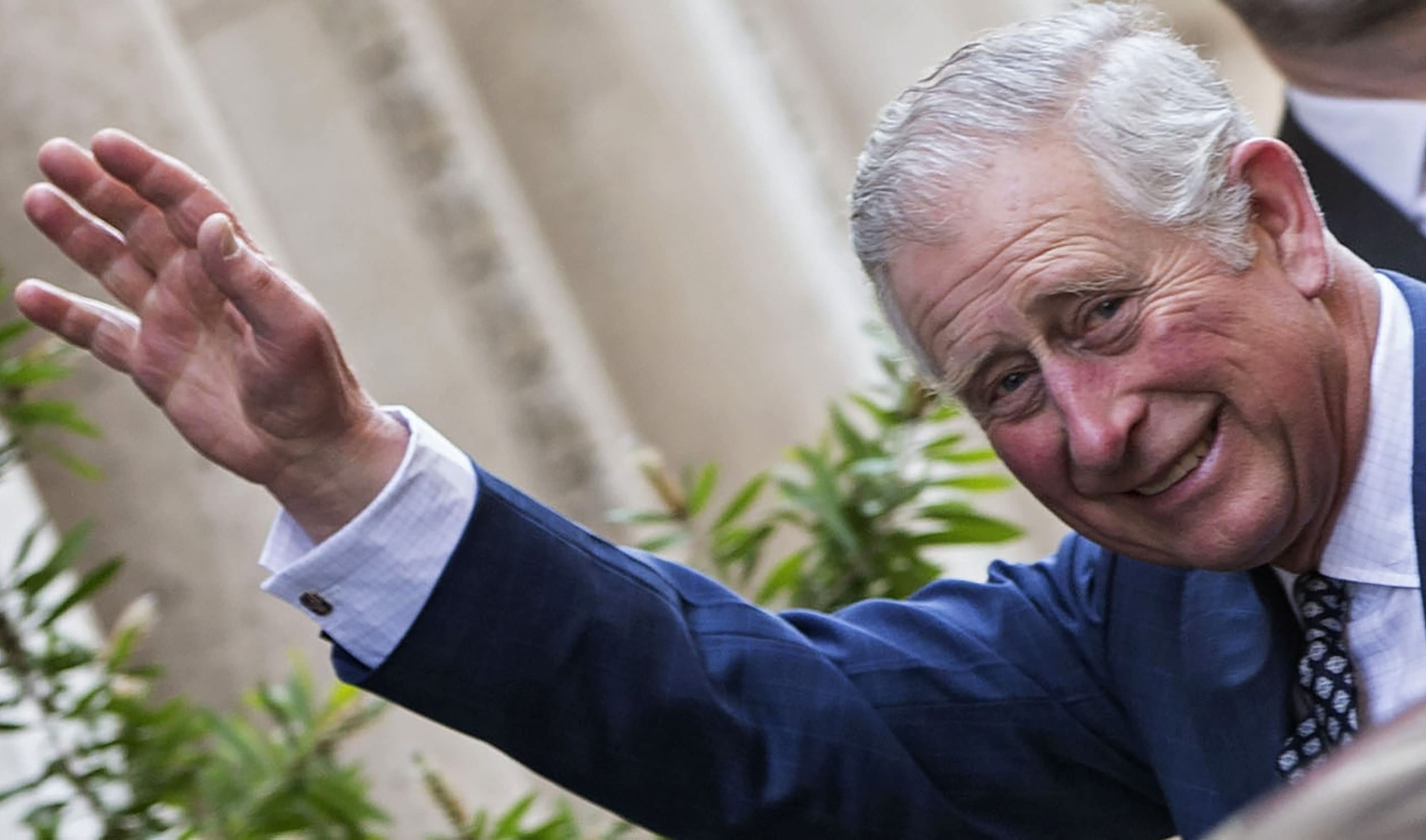 Calzino bucato calzino incoronato