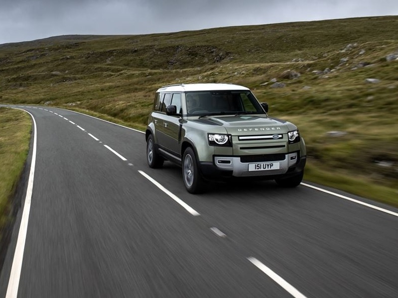 Jaguar congela le proposte fino al 2025 per concentrarsi sull'elettrico