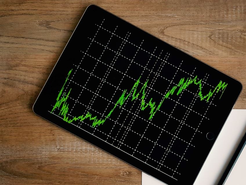 Mercati: le borse beneficiano del clima disteso del vertice tra Biden e Xi Jinping