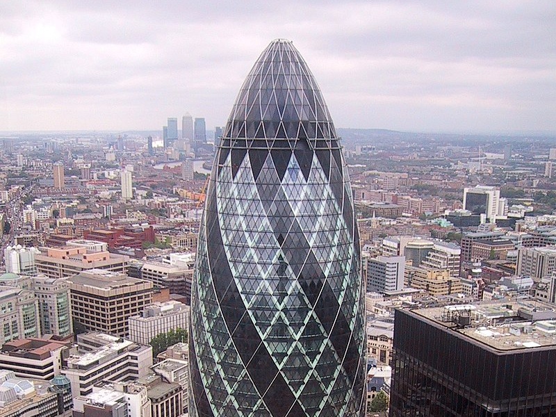 Swiss Re, nel terzo trimestre utile esplode a 1,4 miliardi di dollari