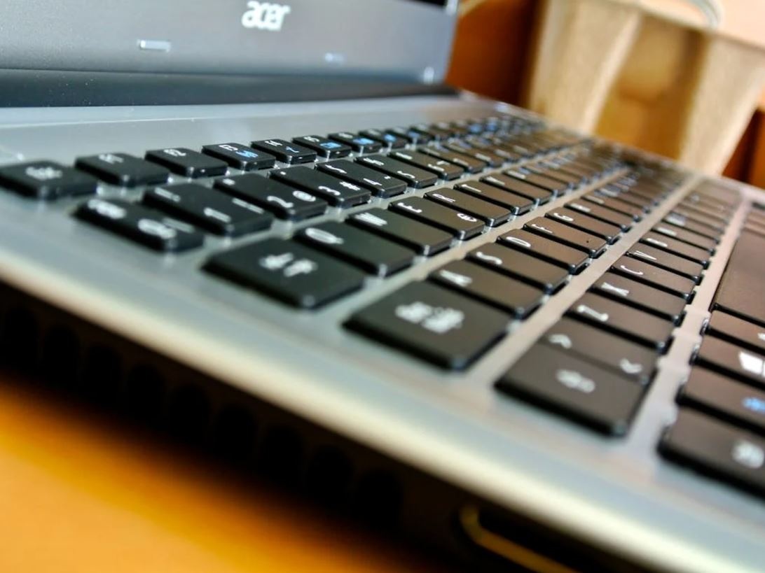 Elettricità, Acer: in Italia troppi contratti a prezzo fisso