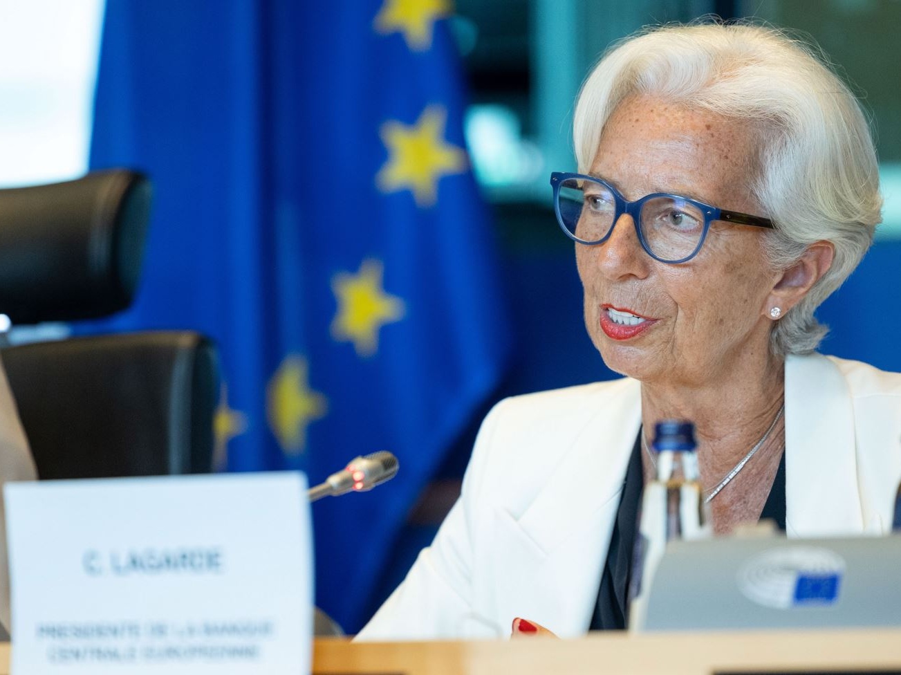 Lagarde: notizie positive sull'economia, ma niente taglio dei tassi di interesse