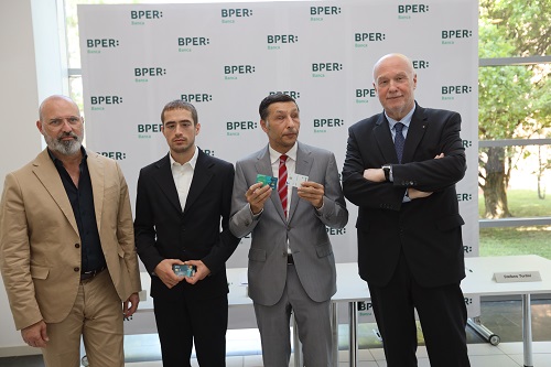 BPER Banca lancia le prime carte di pagamento in Braille