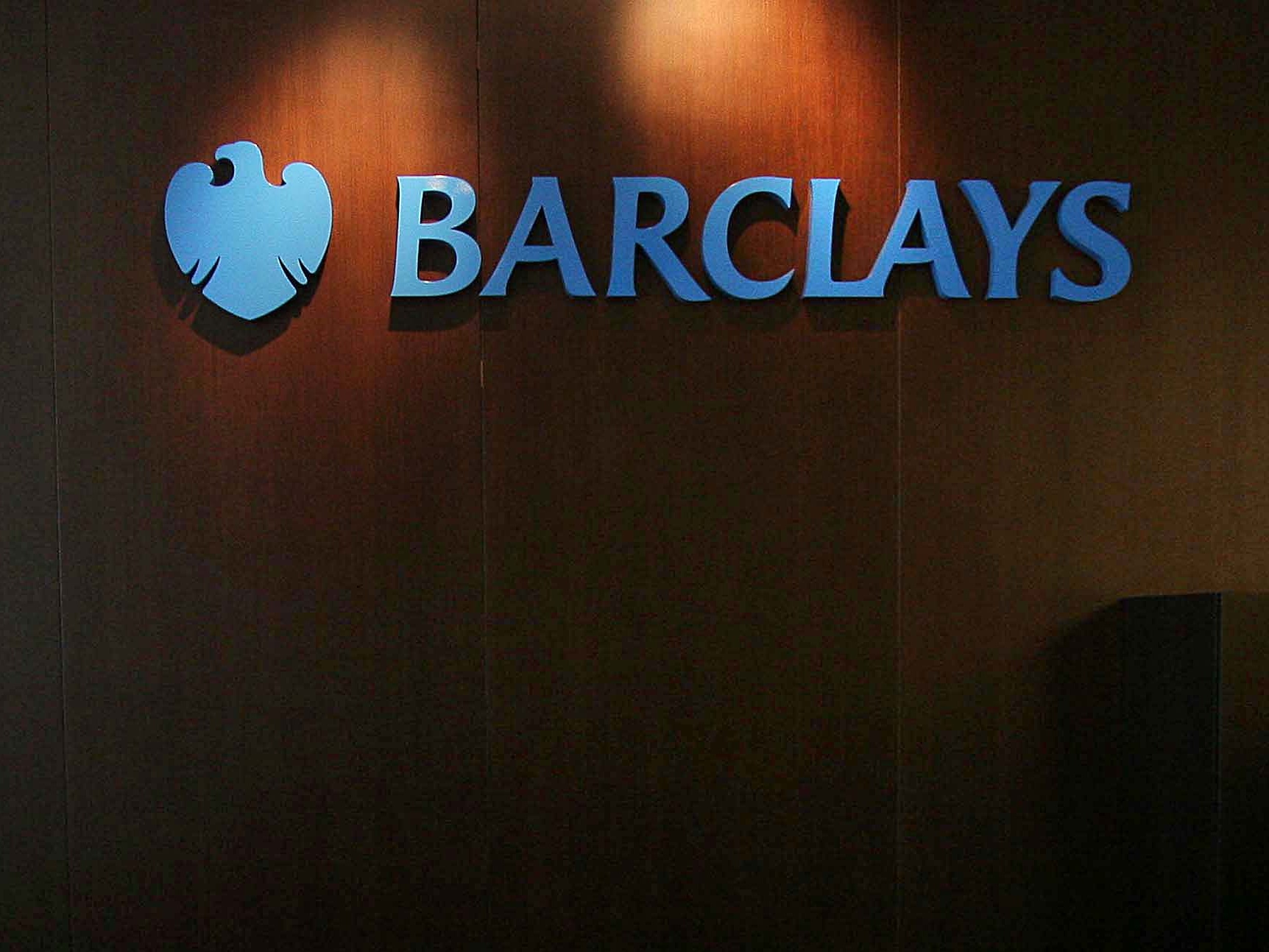 Banche: Barclays vuole risparmiare un miliardo e comincia licenziando