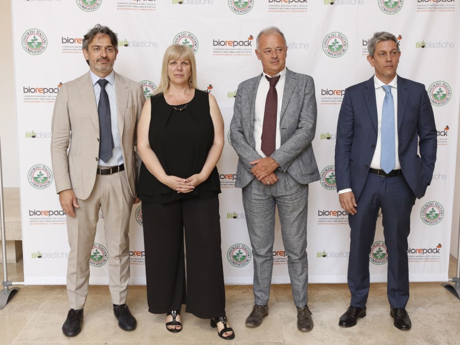 Bioplastiche, settore in crescita ma futuro a rischio se Italia e Ue non ne riconoscono il valore strategico