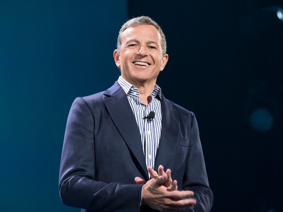Disney: il CEO Iger nel 2023 ha guadagnato 31,6 milioni di dollari