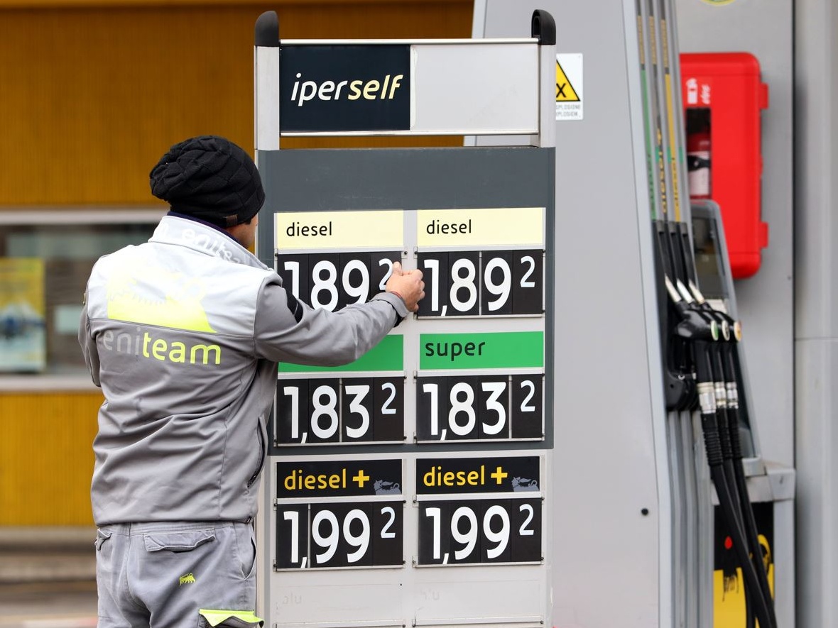 Carburanti: la spregiudicatezza delle società petrolifere fa scattare controlli e procedimenti