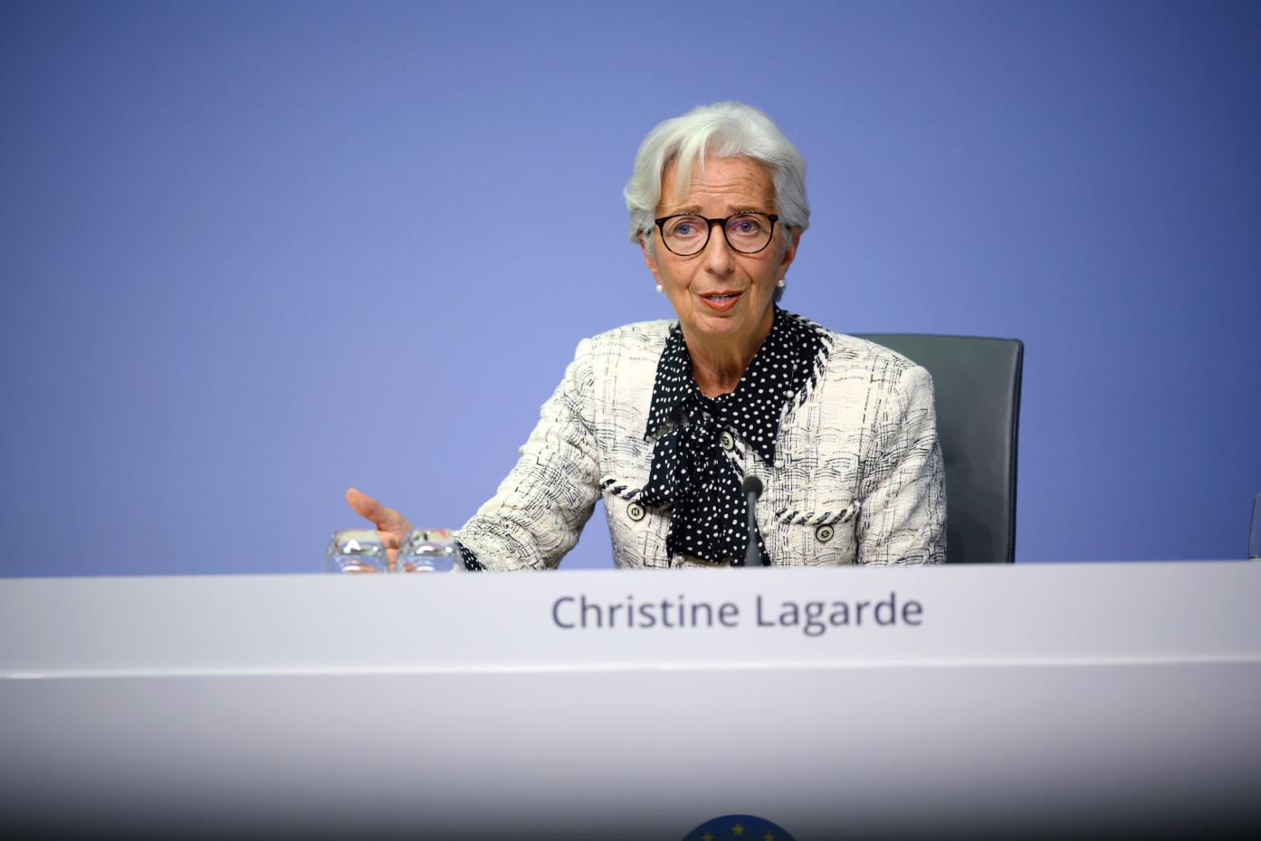 Lagarde: La seconda ondata Covid colpirà duramente l'economia