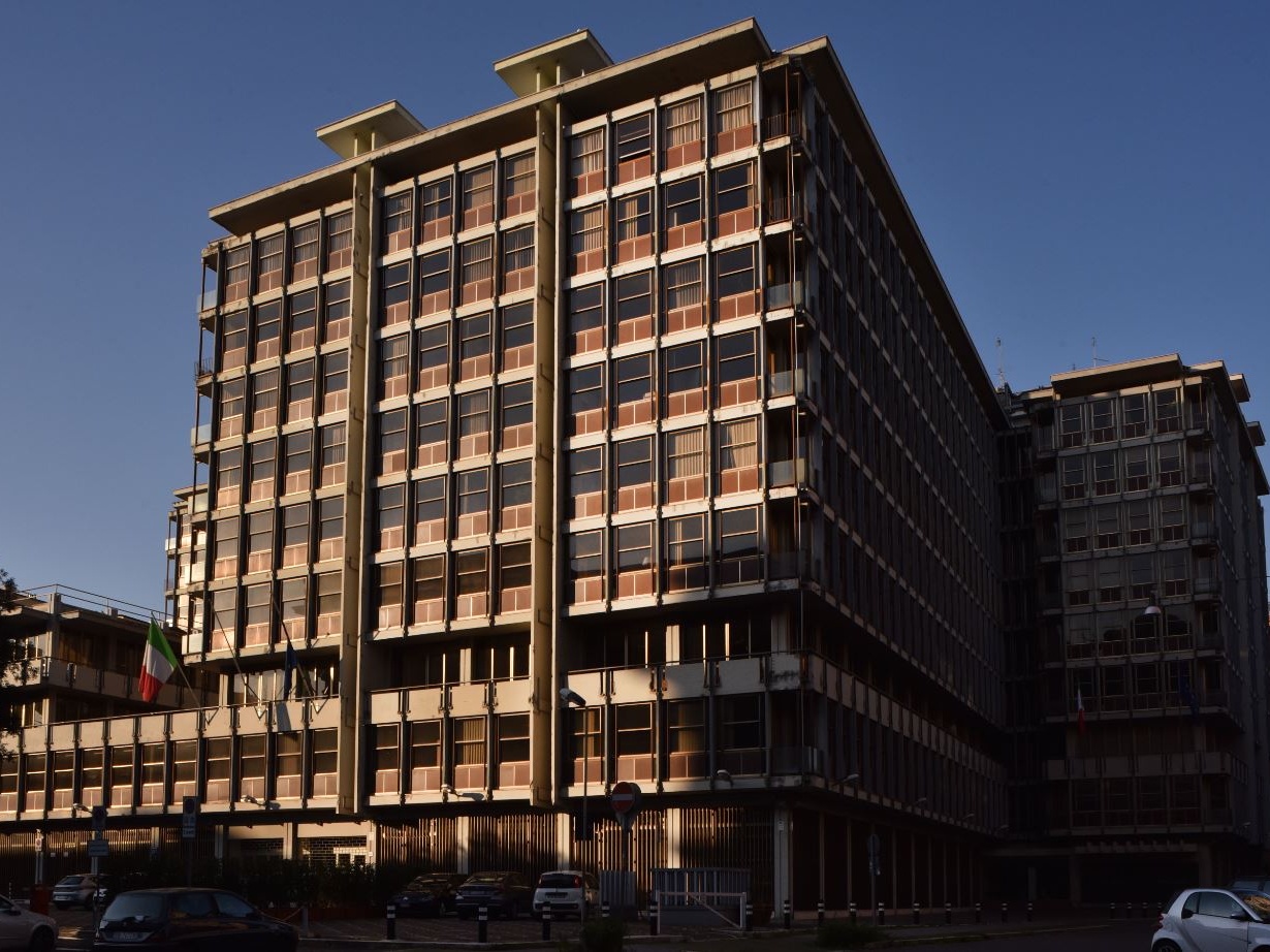 Vendita prodotti finanziari senza autorizzazione, la Consob oscura altri 6 siti