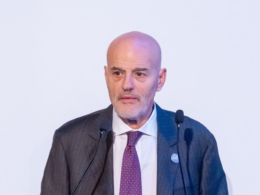 Eni sigla tre accordi di collaborazione con società degli Emirati Arabi