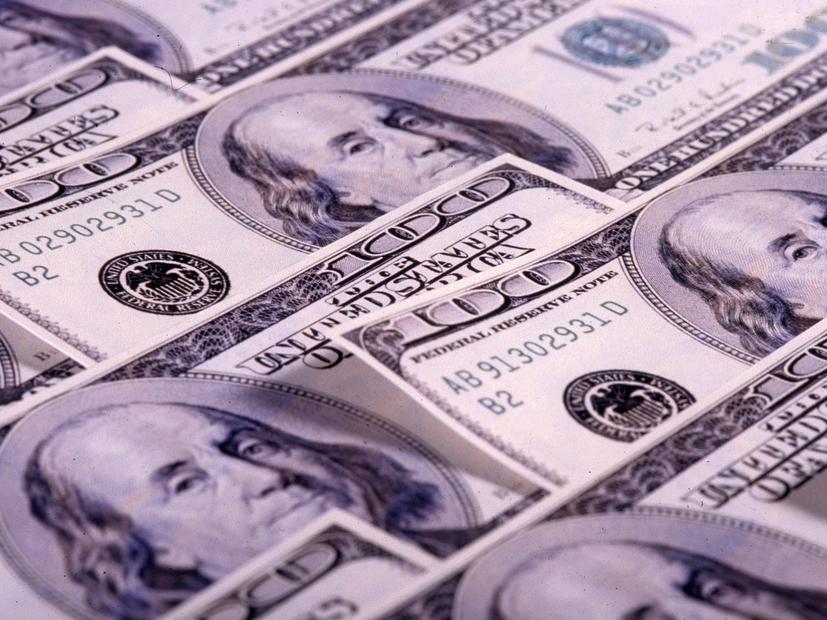 Valute, cresce la probabilità di un taglio dei tassi Usa e il dollaro s’indebolisce