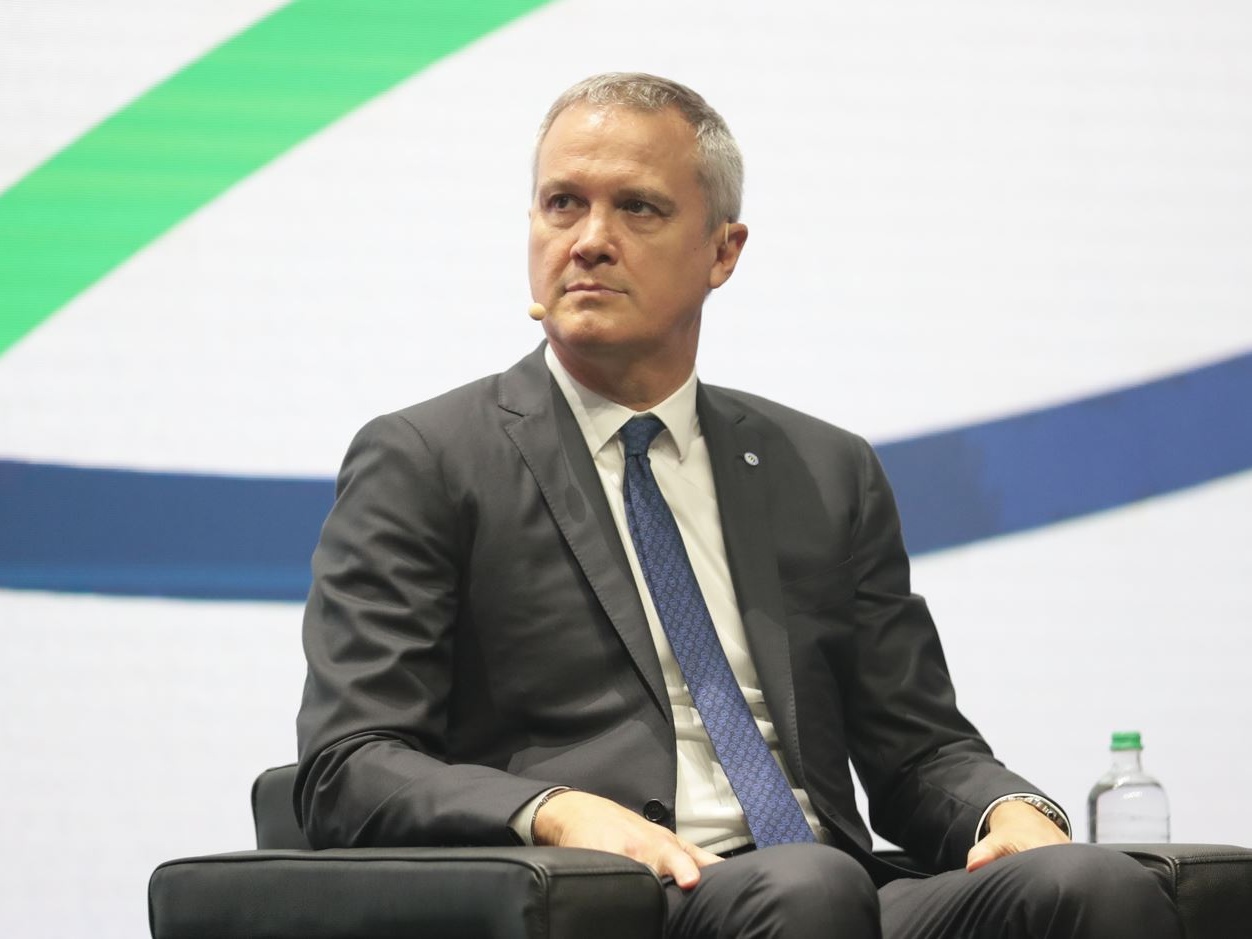 Banca Mediolanum: utile da record nel 2024 da 1,12 miliardi (+36%)