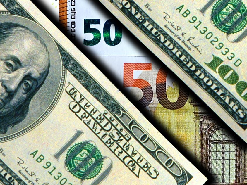 L'euro sotto la parità con il dollaro accresce i timori per le spese energetiche