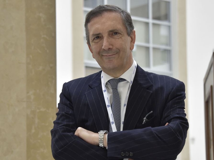 Offerta non vincolante del fondo Kkr sul 100% di TIM