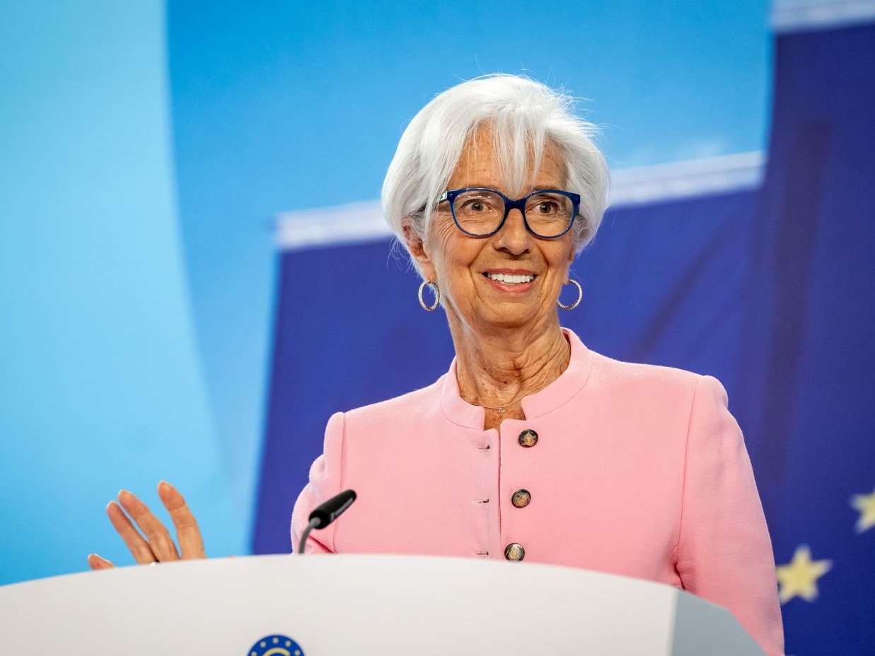 Lagarde: BCE pronta a intervenire per garantire stabilità in un contesto di mercati volatili